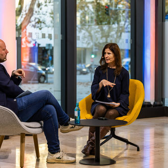 Robert Frowein und Ulrike Theis im Gespräch